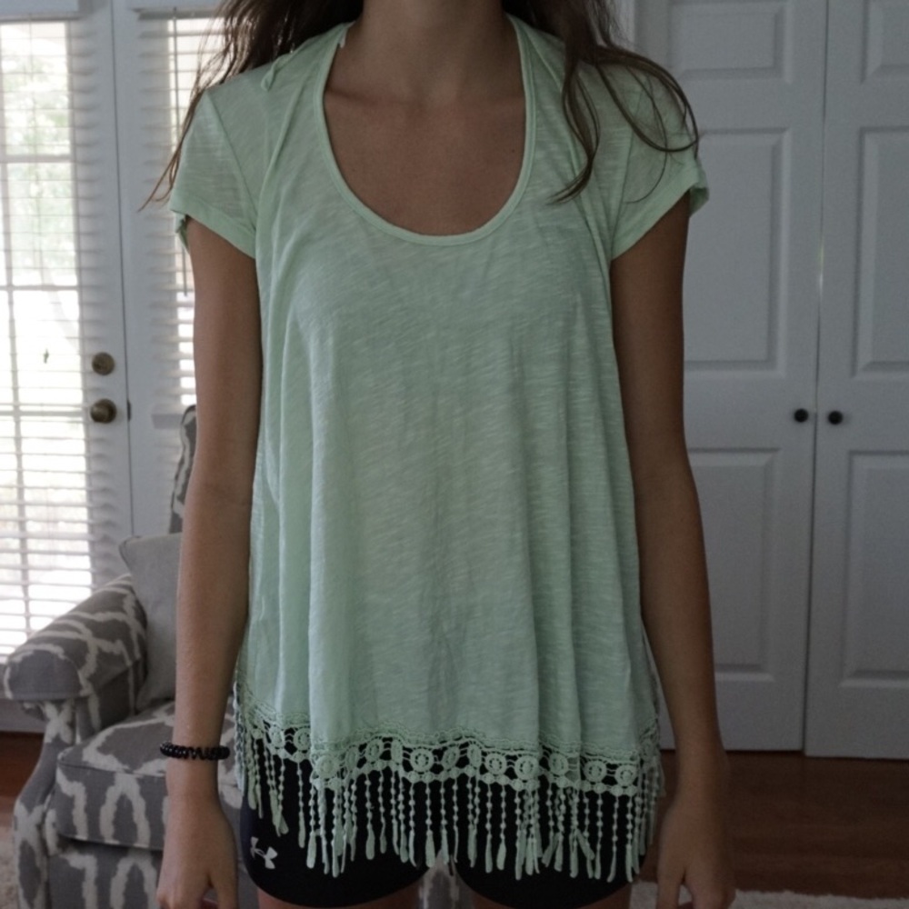 Light green shirt sleeve top